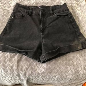 Shorts size 5